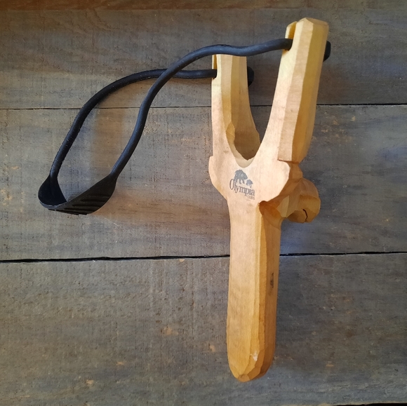 Vintage Carved Wooden Moose Slingshot - Picture 4 of 11